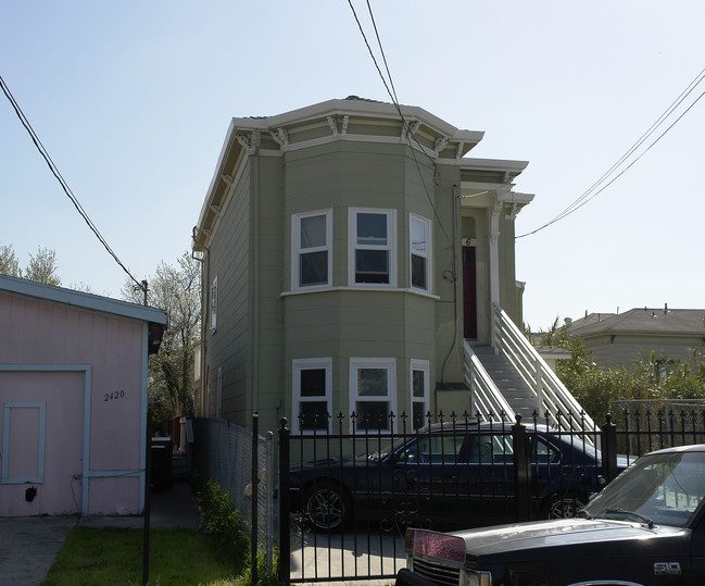 2414-2416 Linden St in Oakland, CA - Foto de edificio - Building Photo