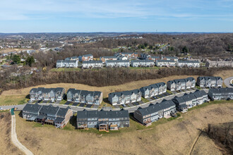 404 Greenwood Dr in Canonsburg, PA - Building Photo - Building Photo