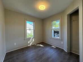 23424 Couzens Ave in Hazel Park, MI - Building Photo - Building Photo