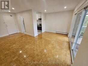 949 Simcoe St N in Oshawa, ON - Building Photo - Building Photo