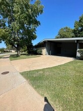7217 E 55th Pl in Tulsa, OK - Building Photo - Building Photo