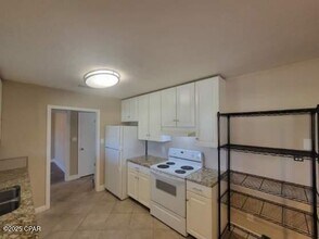 3136 Lawton Ct in Panama City, FL - Building Photo - Building Photo