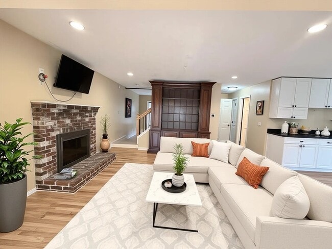 property at 1 Ernies Dr