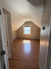 233 Country Club Rd in New Britain, CT - Foto de edificio - Building Photo