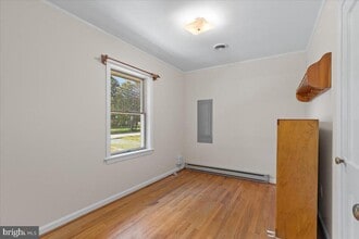 786 Masons Beach Rd in Deale, MD - Building Photo - Building Photo