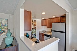 Golf Club Apartments