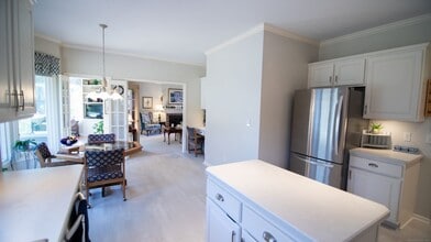 54 Winchester Dr in North Haven, CT - Building Photo - Building Photo