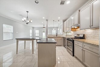 4916 Talina Way in Houston, TX - Building Photo - Building Photo