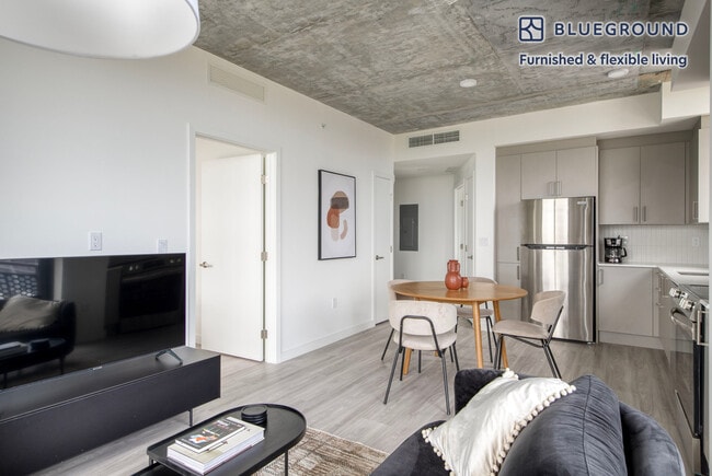 23 NE 17th Ter in Miami, FL - Building Photo - Building Photo