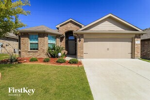 721 Watson Wy in Crowley, TX - Building Photo