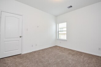 31326 Black Frst Xing in Fulshear, TX - Building Photo - Building Photo