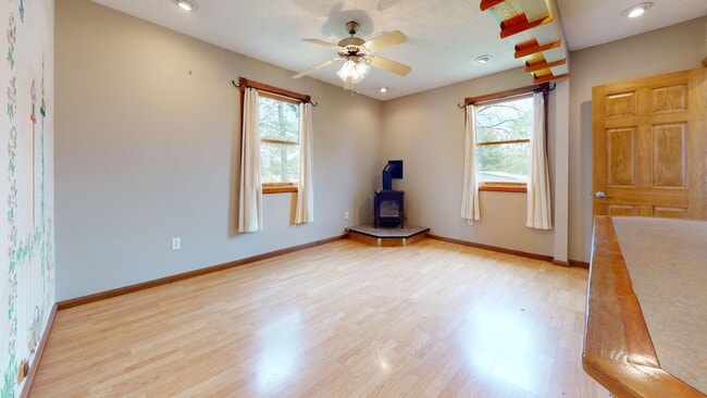 2725 Peru Center Rd S in Willard, OH - Building Photo - Building Photo