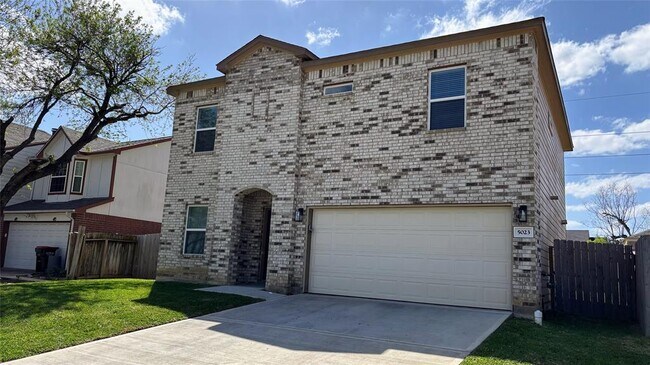 5023 W Harrow Dr in Houston, TX - Building Photo - Building Photo