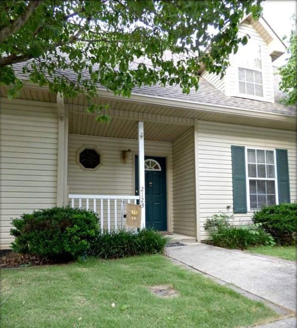 2123 Creekside Way