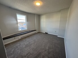 731 Main St in Dickson City, PA - Building Photo