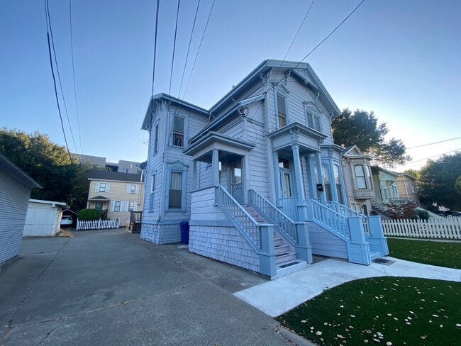 1626 Santa Clara Ave, Unit 1626