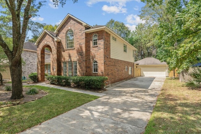 property at 122 N Westwinds Cir