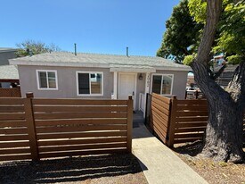 2062 Drescher St in San Diego, CA - Building Photo