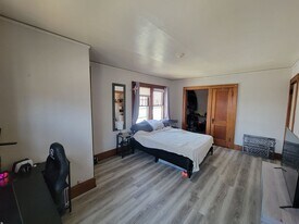 2216 Merner Ave in Cedar Falls, IA - Building Photo