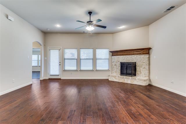 5824 Silverton Ave in McKinney, TX - Building Photo - Building Photo