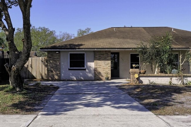 property at 1382 Hendren Dr