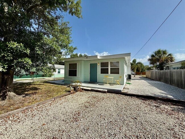 property at 5612 18th Ave S