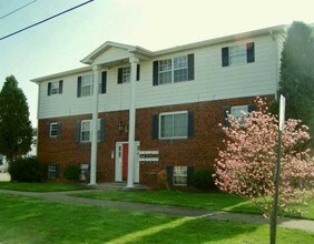 900 5th Ave in St. Albans, WV - Foto de edificio - Building Photo