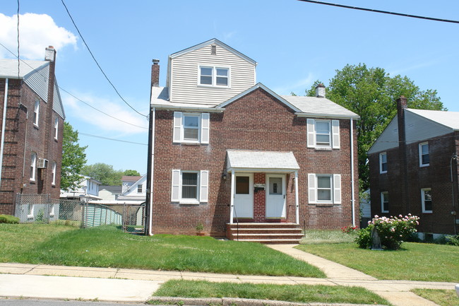 342-344 Meredith St in Perth Amboy, NJ - Building Photo - Building Photo