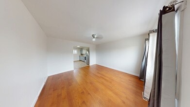 10312-10101 101 St in Grande Prairie, AB - Building Photo - Building Photo