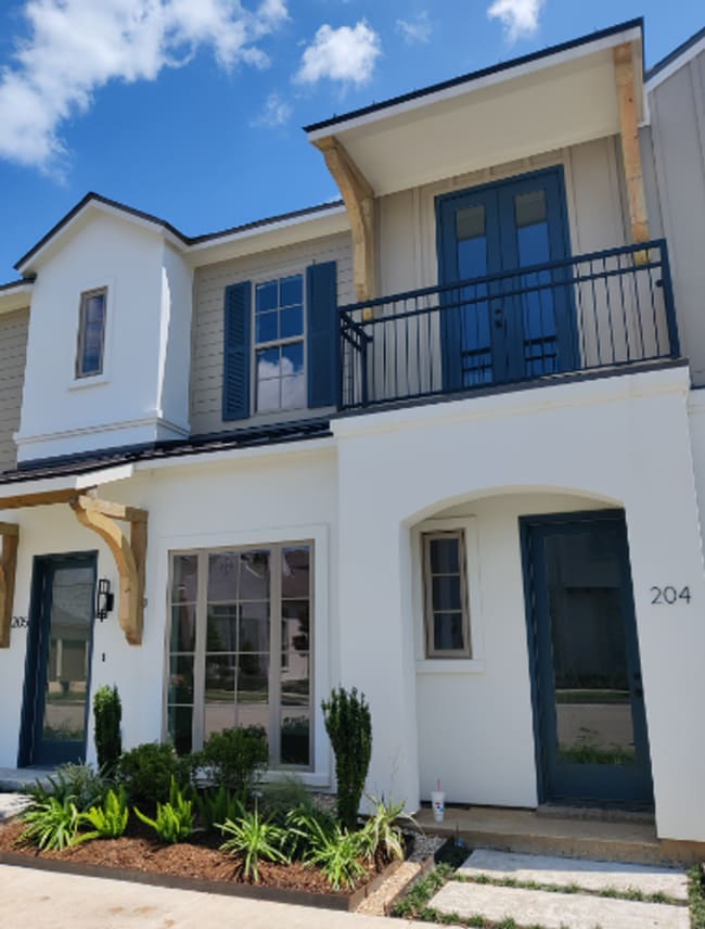 property at 115 Gaunt Ln