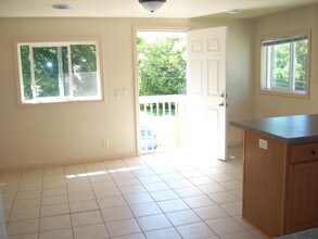 1014 Oxford Ave, Unit 1014.5 Oxford - 4 bedroom in Eau Claire, WI - Building Photo - Building Photo