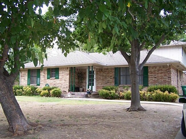property at 4114 Main St