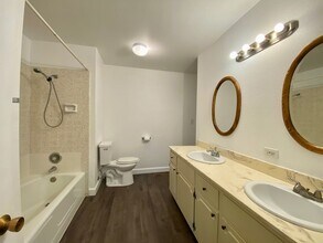 715 E Magill Ave in Fresno, CA - Building Photo - Building Photo