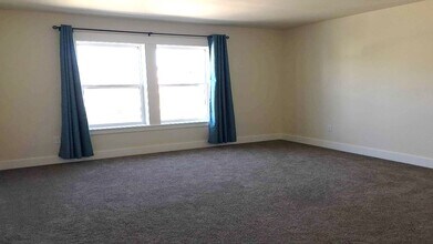 1711 Lone Pine Dr in Billings, MT - Building Photo - Building Photo