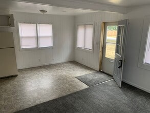 1118 Shire Ave-Unit -Unit A in Pekin, IL - Building Photo - Building Photo