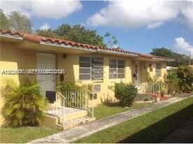 8960 NE 2nd Ave in El Portal, FL - Building Photo