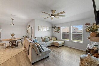 16429 Porterfield Ln in Justin, TX - Building Photo - Building Photo