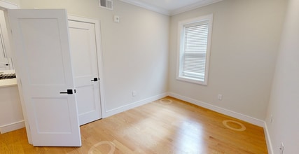 164 Allston St, Unit 3 in Boston, MA - Foto de edificio - Building Photo