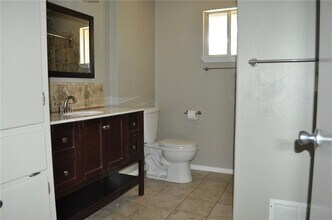 2015 Gathright Cove in Austin, TX - Building Photo - Building Photo