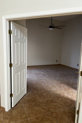 4952 N Valle in Tucson, AZ - Foto de edificio - Building Photo