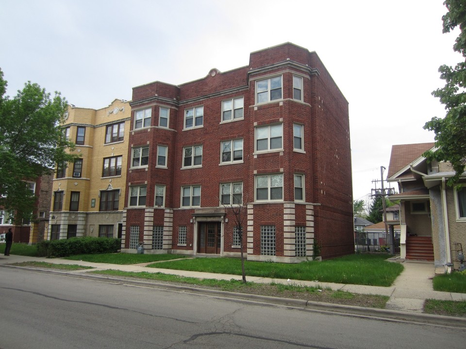 1232 N Austin Blvd in Oak Park, IL - Building Photo