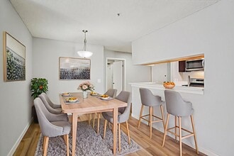 Windfaire Apartments in North Hollywood, CA - Building Photo - Building Photo