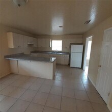 3625 E Chelsea St in Tampa, FL - Building Photo - Building Photo