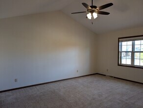 N58W23824 Hastings Ct in Sussex, WI - Foto de edificio - Building Photo