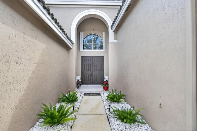 1005 Cedar Falls Dr in Weston, FL - Building Photo - Building Photo