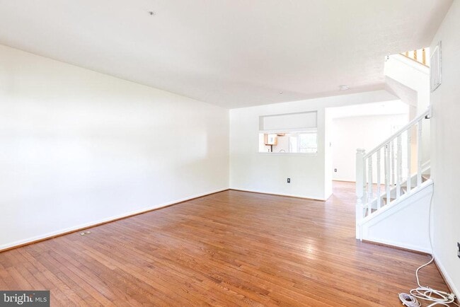6 Sandview Ct in Baltimore, MD - Building Photo - Building Photo