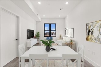 425 Avenue C in Bayonne, NJ - Building Photo - Building Photo