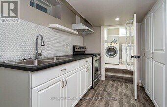 583 Old Weston Rd in Toronto, ON - Building Photo - Building Photo