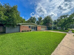 2309 Bayou Dr in League City, TX - Building Photo - Building Photo