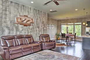 2107 Stuart St in Houston, TX - Building Photo